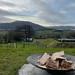 Campeggio The Huts At Highside Farm *