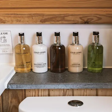 The Huts At Highside Farm