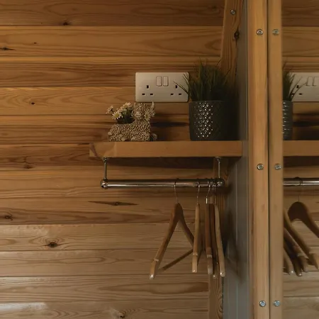 Kemping The Huts At Highside Farm