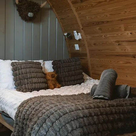 Camping The Huts At Highside Farm Keswick (Cumbria)