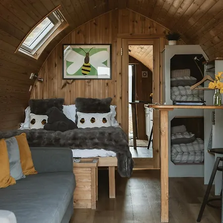 The Huts At Highside Farm *