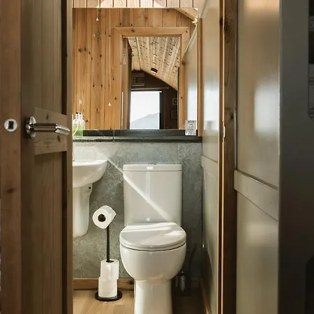 The Huts At Highside Farm