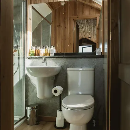 The Huts At Highside Farm Camping Keswick (Cumbria)